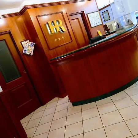 Ristorante Da Roverino מלון